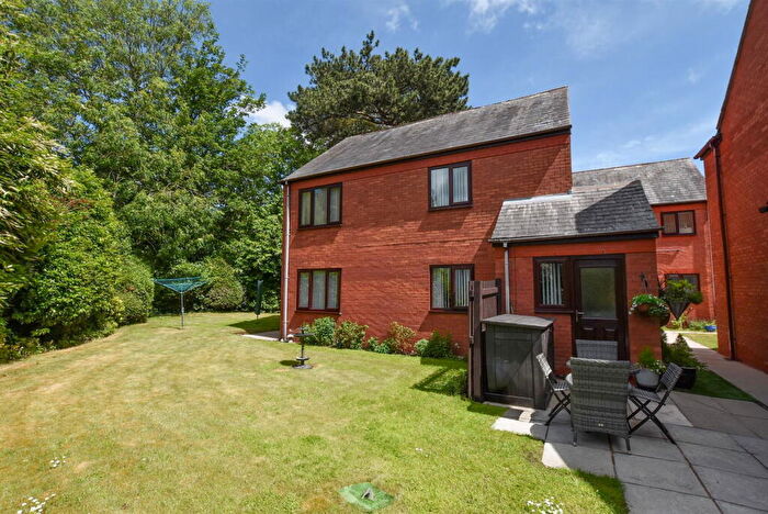 2 Bedroom Apartment For Sale In Eastham Village Road, Eastham, CH62