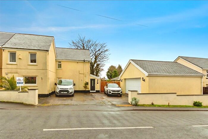 3 Bedroom Semi-Detached House For Sale In Heol Y Meinciau, Pontyates, Llanelli, Carmarthenshire, SA15