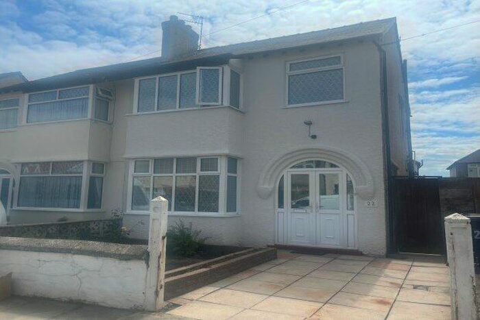 3 Bedroom Semi-Detached House To Rent In Brownmoor Park, Liverpool, L23