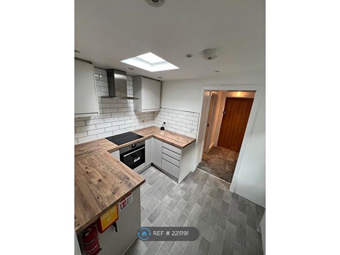 1 Bedroom Flat To Rent In Grace Hill, Folkestone, CT20