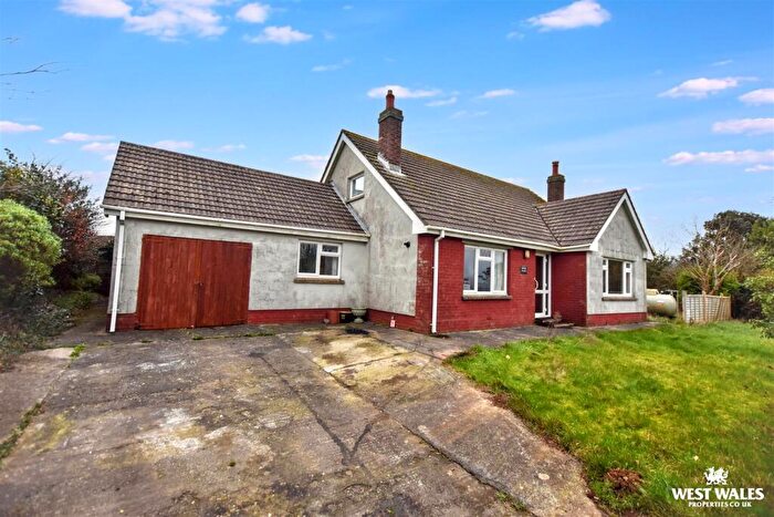 4 Bedroom Detached Bungalow For Sale In Simpson Cross, Haverfordwest, SA62