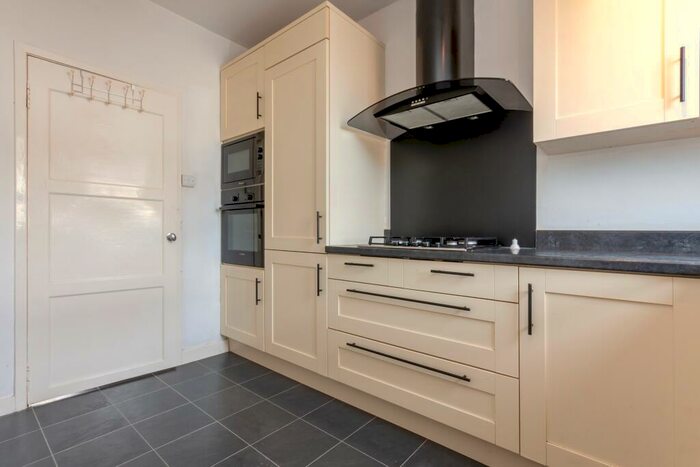 2 Bedroom Flat For Sale In Hilton Terrace, Hilton, Aberdeen, AB24