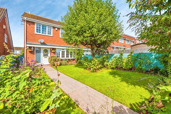 4 Bedroom Semi-Detached House For Sale In Bryncyn, Pentwyn, Cardiff, CF23