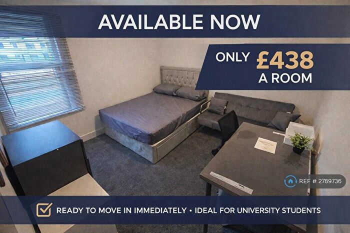 4 Bedroom Terraced House To Rent In University Area, Reading, RG6