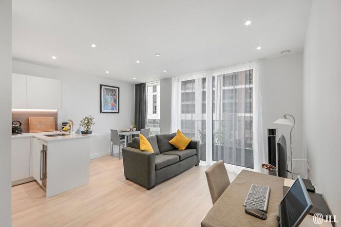 1 Bedroom Apartment To Rent In Woodberry Down London, N4