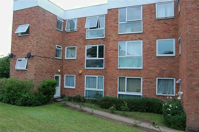 2 Bedroom Apartment To Rent In Princes Road, Romford, RM1