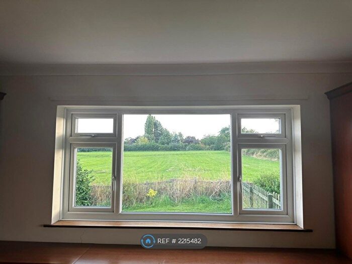 4 Bedroom Bungalow To Rent In Ferry Road, Goxhill, DN19