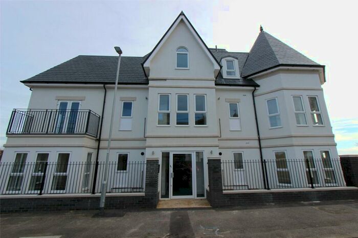 2 Bedroom Apartment To Rent In London Road, Hadleigh, Benfleet, Essex, SS7