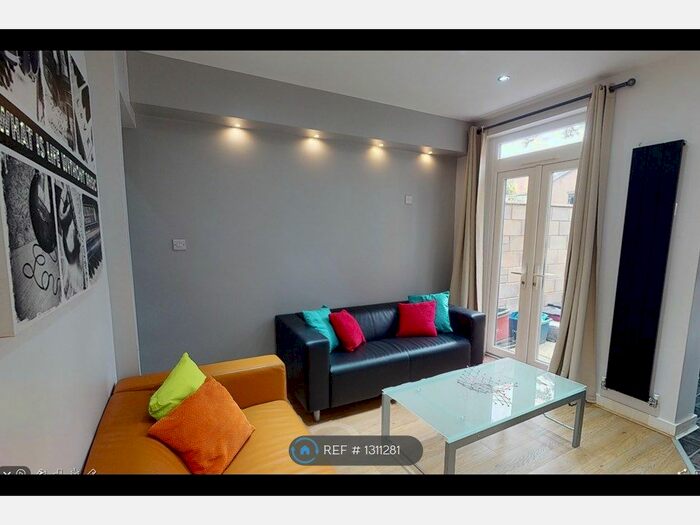 4 Bedroom Terraced House To Rent In Elliott Street, Newcastle-Under-Lyme ST5