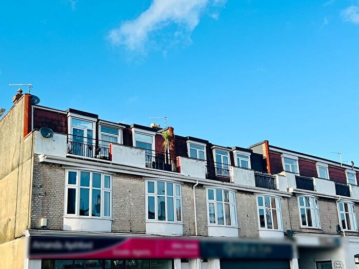 2 Bedroom Property To Rent In Torquay Road, Paignton, TQ3