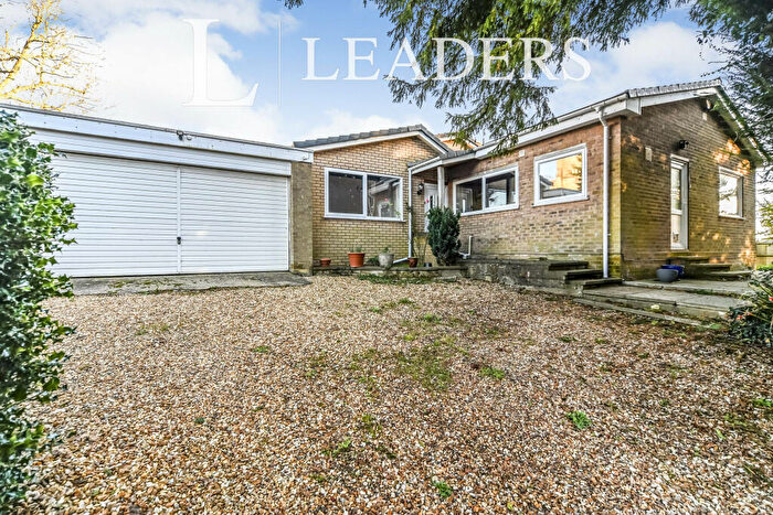 4 Bedroom Bungalow To Rent In Pavenham, Bedfordfordshire, MK43