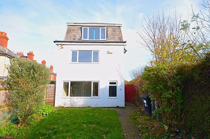 4 Bedroom Detached House For Sale In South Road, Bournemouth, BH1