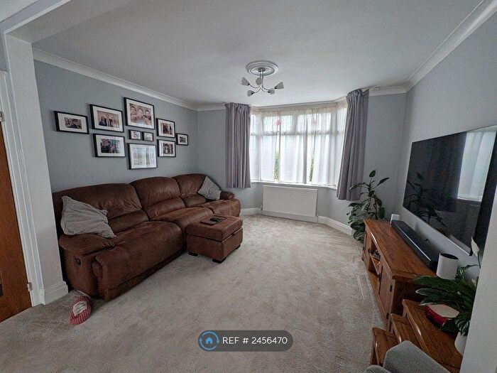 3 Bedroom End Of Terrace House To Rent In Burchells Avenue, Bristol, BS15