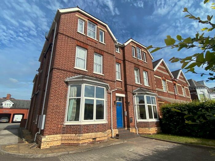 1 Bedroom Flat To Rent In Alphington Road, St Thomas, Exeter, EX2