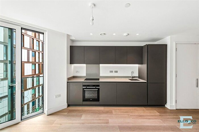 Studio To Rent In Daneland Walk, London, N17