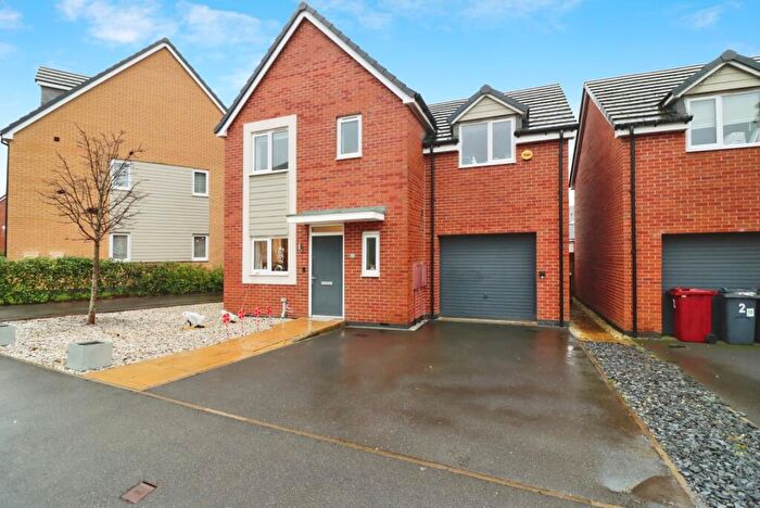 3 Bedroom Detached House For Sale In Farnsworth Lane, Clay Cross, Chesterfield, Derbyshire, S45