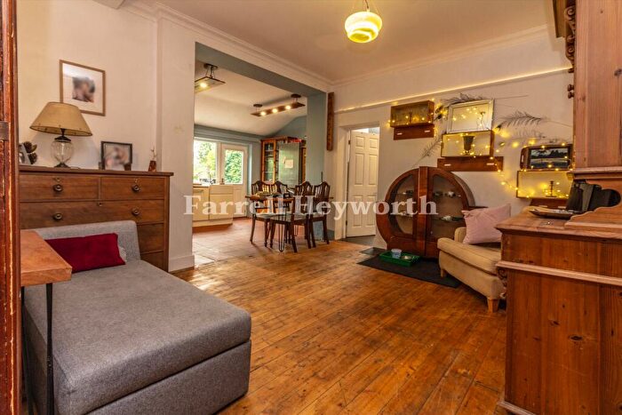 3 Bedroom Semi-Detached House For Sale In Garstang Road, Barton, Preston, PR3