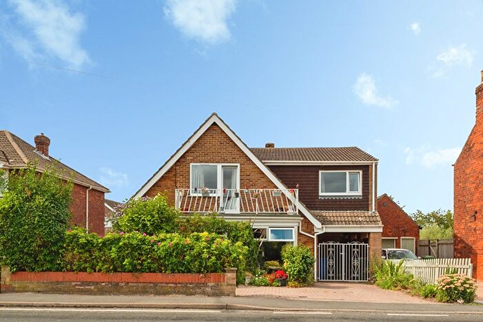 4 Bedroom Detached House For Sale In Station Road, Habrough, DN40