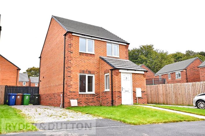 3 Bedroom Detached House To Rent In Salisbury Drive, Rochdale, Greater Manchester, OL11