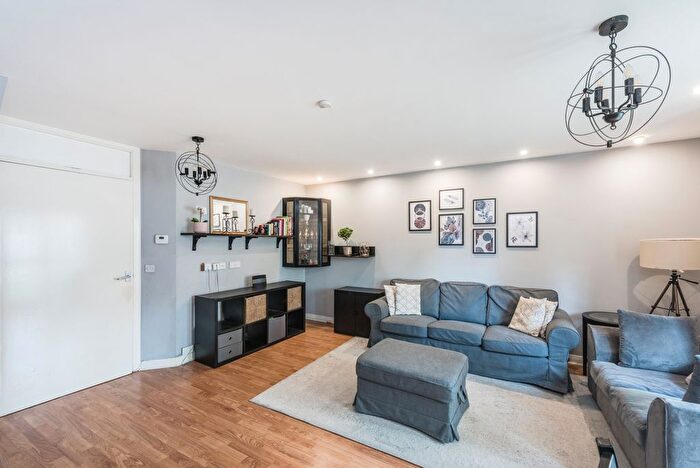 4 Bedroom Terraced House To Rent In Liardet Street, London, SE14
