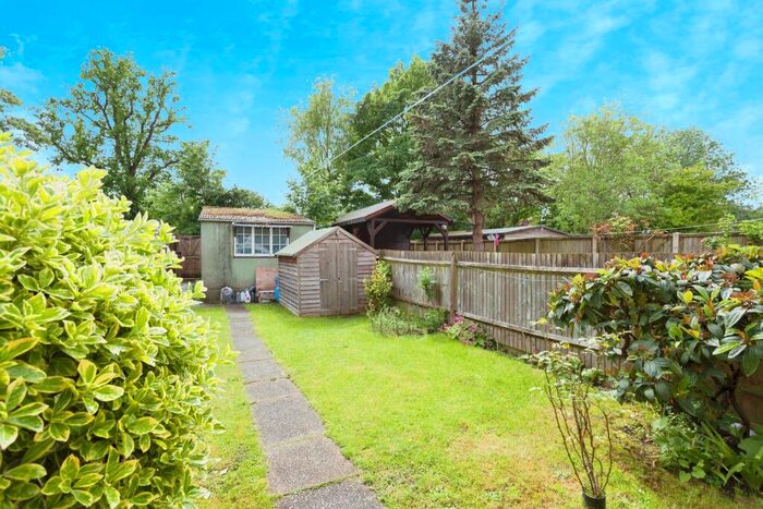 3 Bedroom House To Rent In Northgate Road, Crawley, RH10