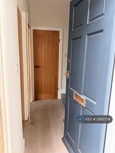 2 Bedroom Flat To Rent In Llandaff, Cardiff, CF5