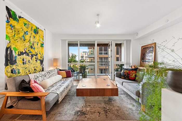 1 Bedroom Flat For Sale In Charles Darwin House, Minnie Baldock Street, E16