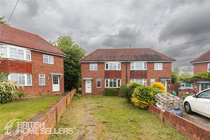 3 Bedroom Semi-Detached House For Sale In Ridgway Road, Brogborough, Bedford, Bedfordshire, MK43