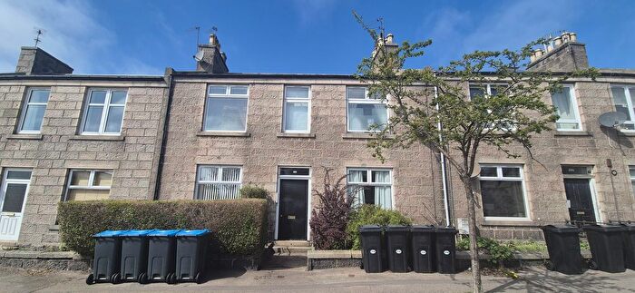 2 Bedroom Flat To Rent In Hardgate, Aberdeen, AB10