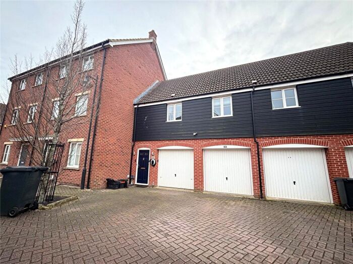2 Bedroom Apartment To Rent In Rysy Court, Haydon End, Swindon, Wiltshire, SN25