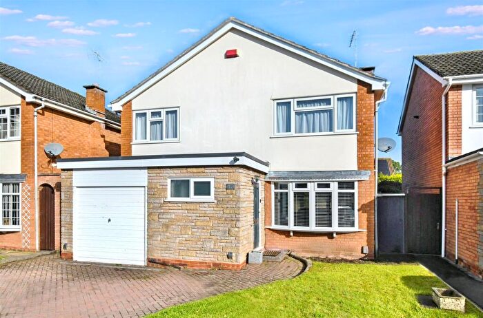 3 Bedroom Detached House For Sale In Riversleigh Road, Leamington Spa, CV32