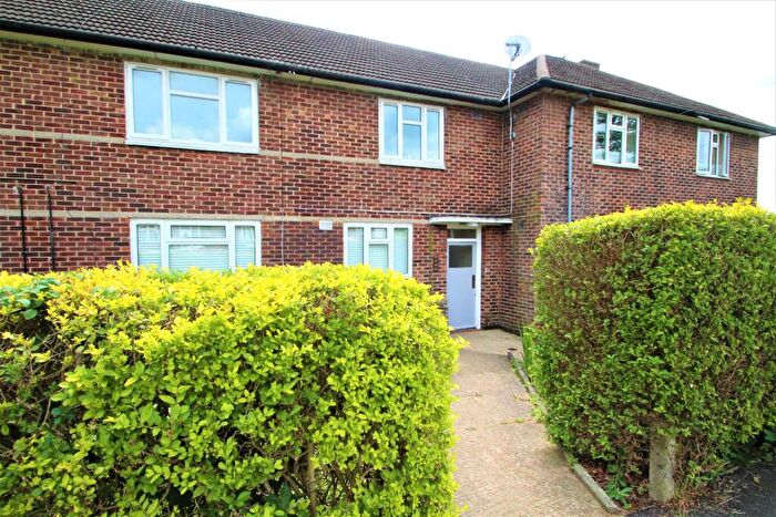 1 Bedroom Apartment To Rent In Burney Drive, Loughton, IG10