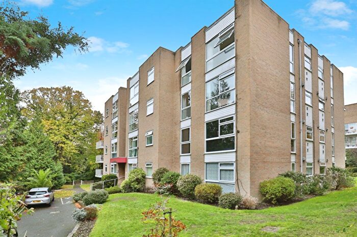 1 Bedroom Flat For Sale In St. Winifreds Road, Bournemouth, BH2
