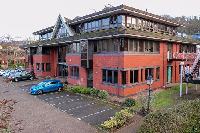 1 Bedroom Apartment To Rent In Catteshall Lane, Godalming, GU7