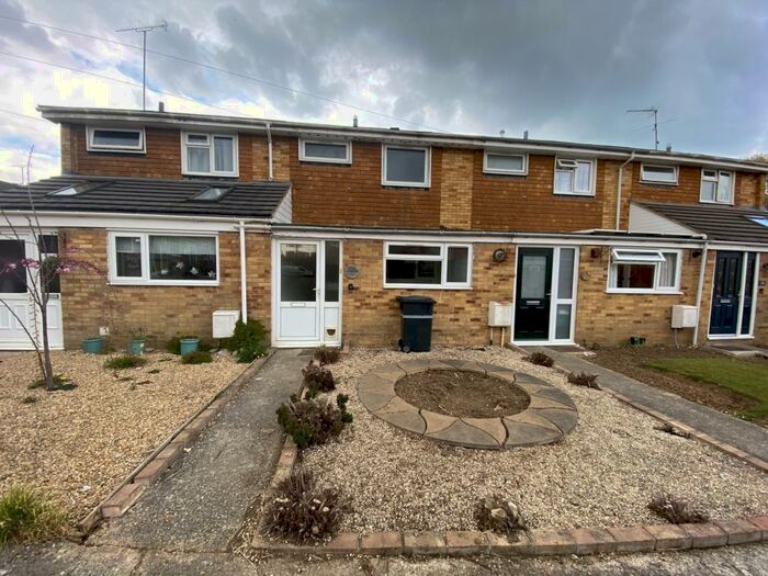 3 Bedroom Terraced House To Rent In Balmoral Road, Yeovil, BA21