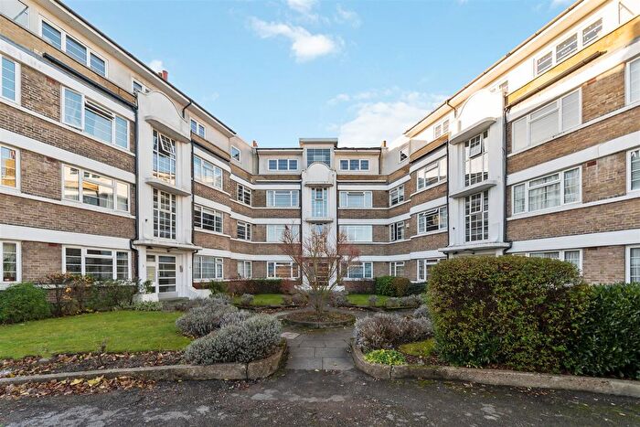 2 Bedroom Flat For Sale In Durham Close, London, SW20