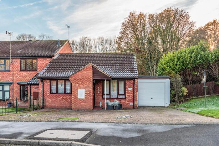 2 Bedroom Bungalow For Sale In Avonbank Close, Hunt End, Redditch, Worcestershire, B97