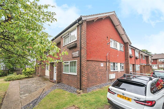 3 Bedroom Flat To Rent In Stanley Park Road, Wallington, SM6