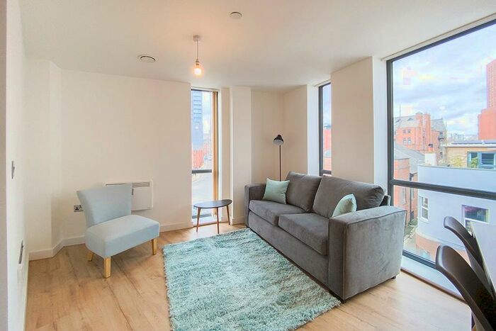 1 Bedroom Apartment To Rent In Chapel Street, Manchester, Greater Manchester, M3