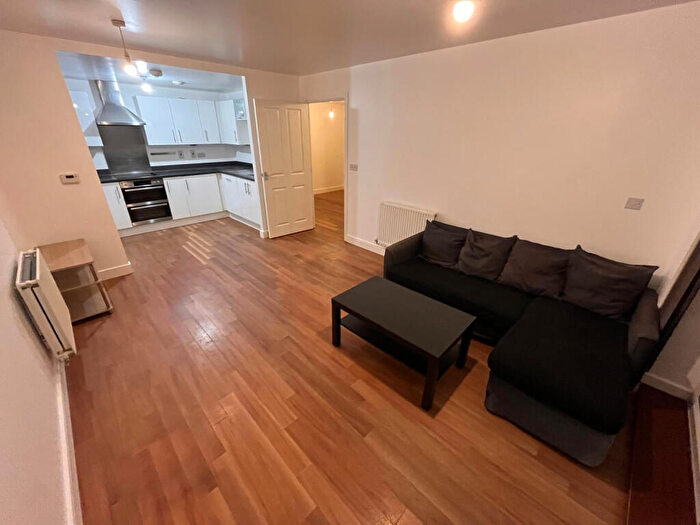 1 Bedroom Apartment To Rent In Honour Gardens, Barking, London, RM8