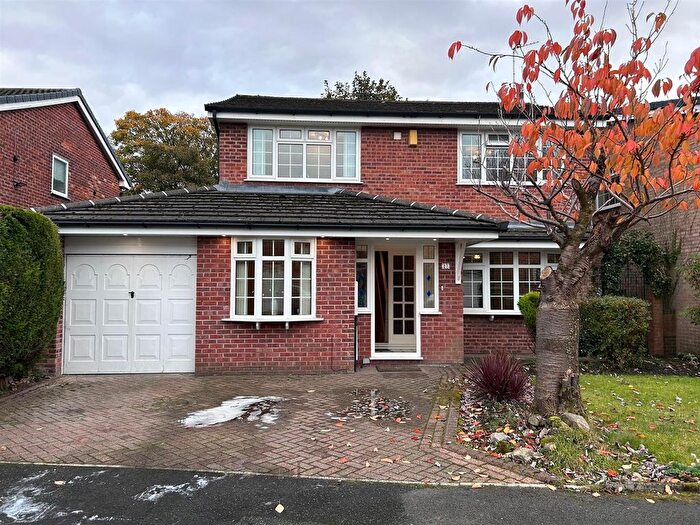 4 Bedroom Detached House To Rent In Oakham Close, Bury, BL8