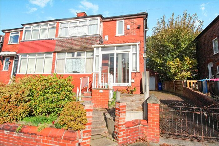 3 Bedroom Semi-detached House To Rent In Hereford Drive, Swinton, Manchester, Greater Manchester, M27