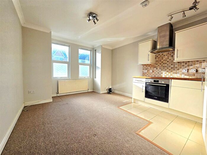 1 Bedroom Maisonette To Rent In Harrow View, Harrow, HA1