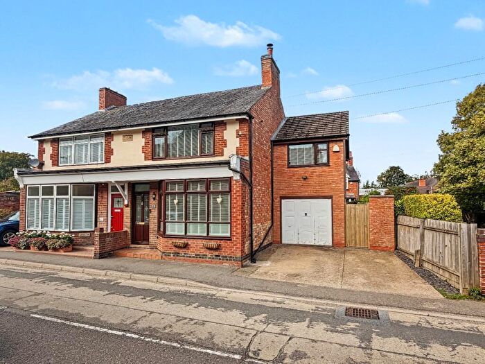 3 Bedroom Semi-Detached House For Sale In Main Road, Crick, NN6