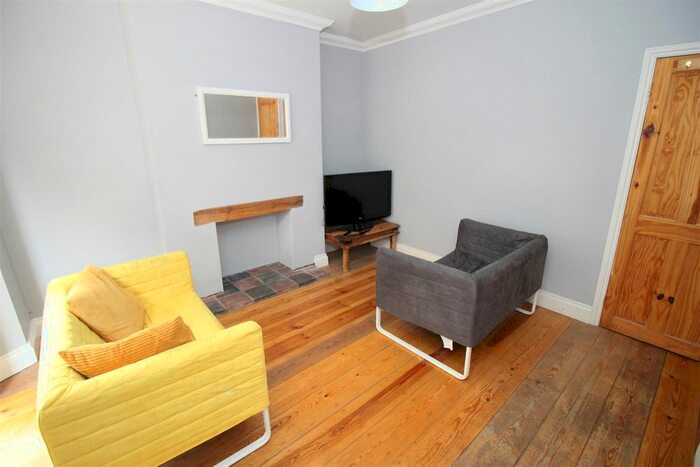 2 Bedroom Terraced House To Rent In Bowthorpe Road, Norwich, NR2