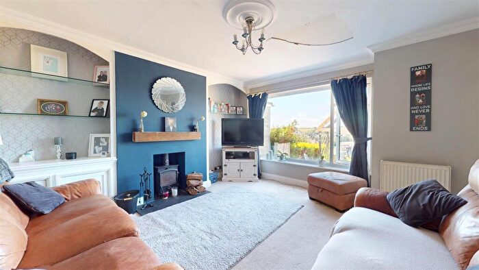 3 Bedroom Terraced House For Sale In Fosseway Gardens, Westfield, Radstock, BA3
