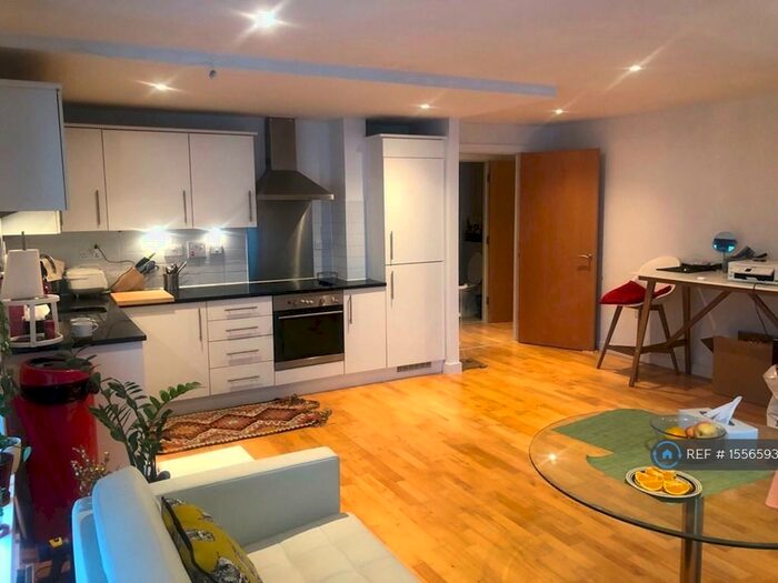 2 Bedroom Flat To Rent In Colton Square, Leicester, LE1