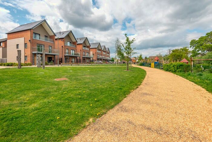 4 Bedroom Detached House To Rent In Jelley Way, Woking, GU22