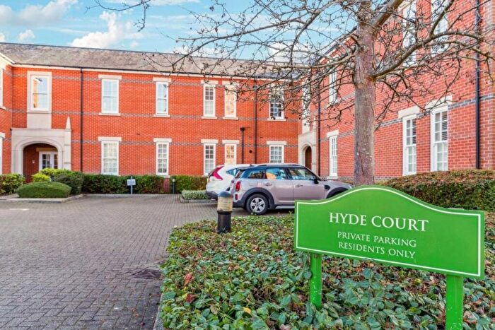 3 Bedroom Apartment For Sale In Beningfield Drive, London Colney, AL2