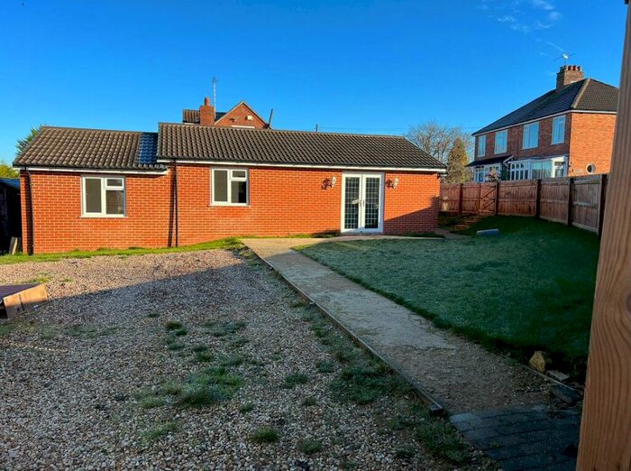 3 Bedroom Bungalow To Rent In Signal Road, Grantham, NG31